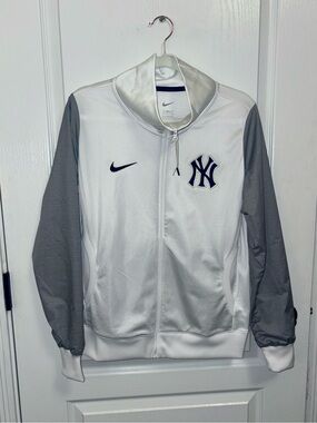 Nike New York Yankees Varsity Style Track Zip Up Jacket